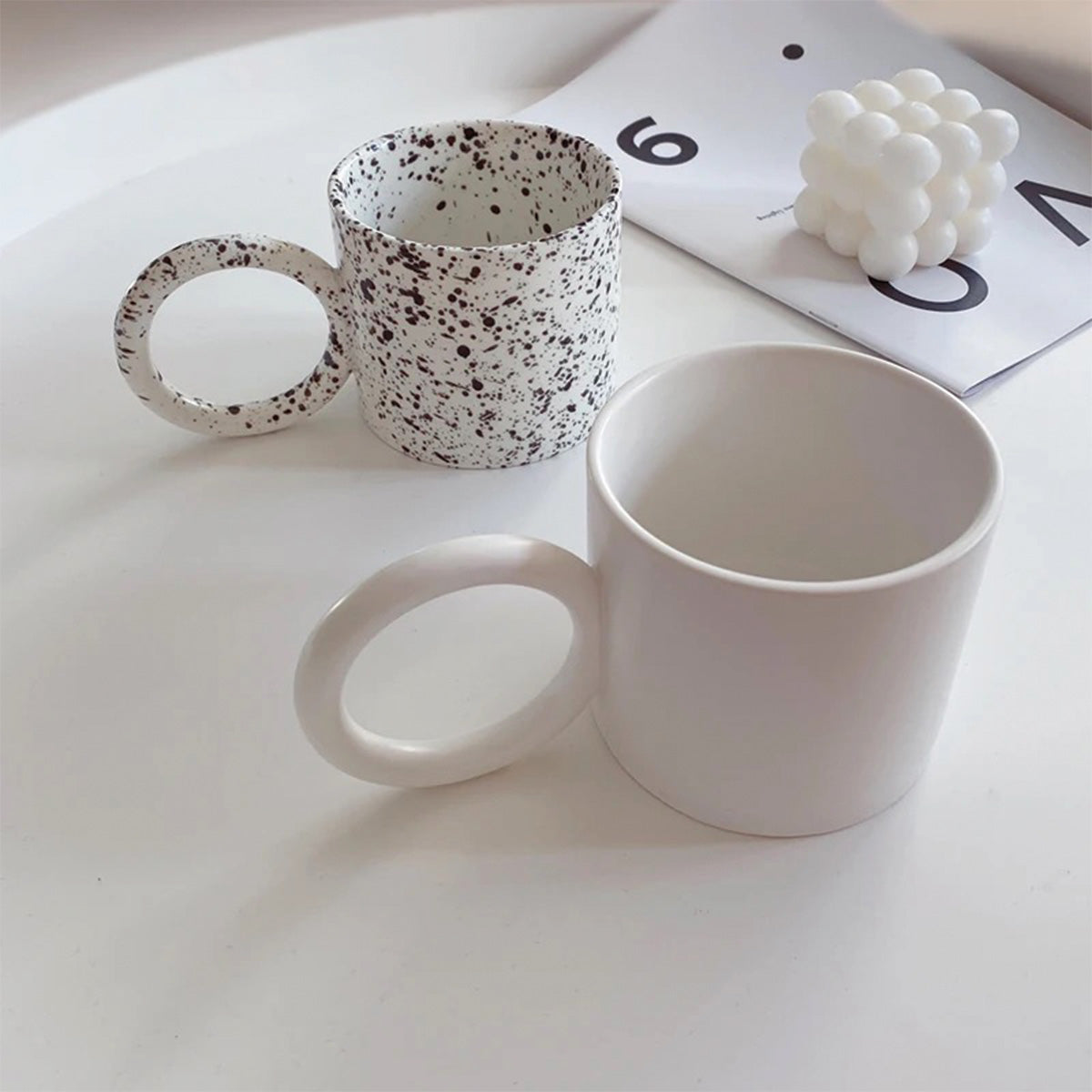 Grand Tasse Grip – bardzo duża rączka dla wygodnego i łatwego trzymania naczyń