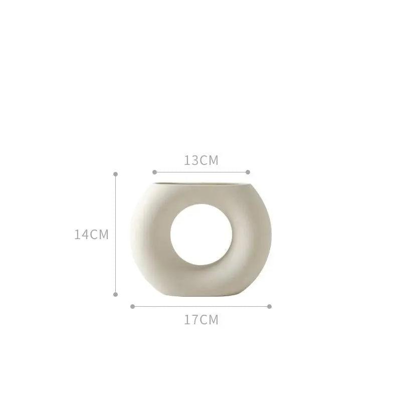 Ręcznie wykonany biały ceramiczny wazon
