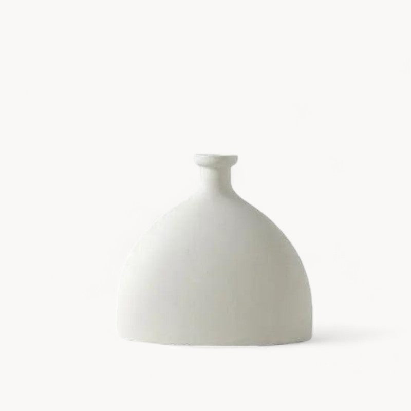 Ręcznie wykonany biały ceramiczny wazon