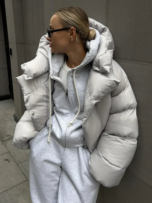 Leonore - Trendy Puffer Jacket with Hood for a Stylish Look