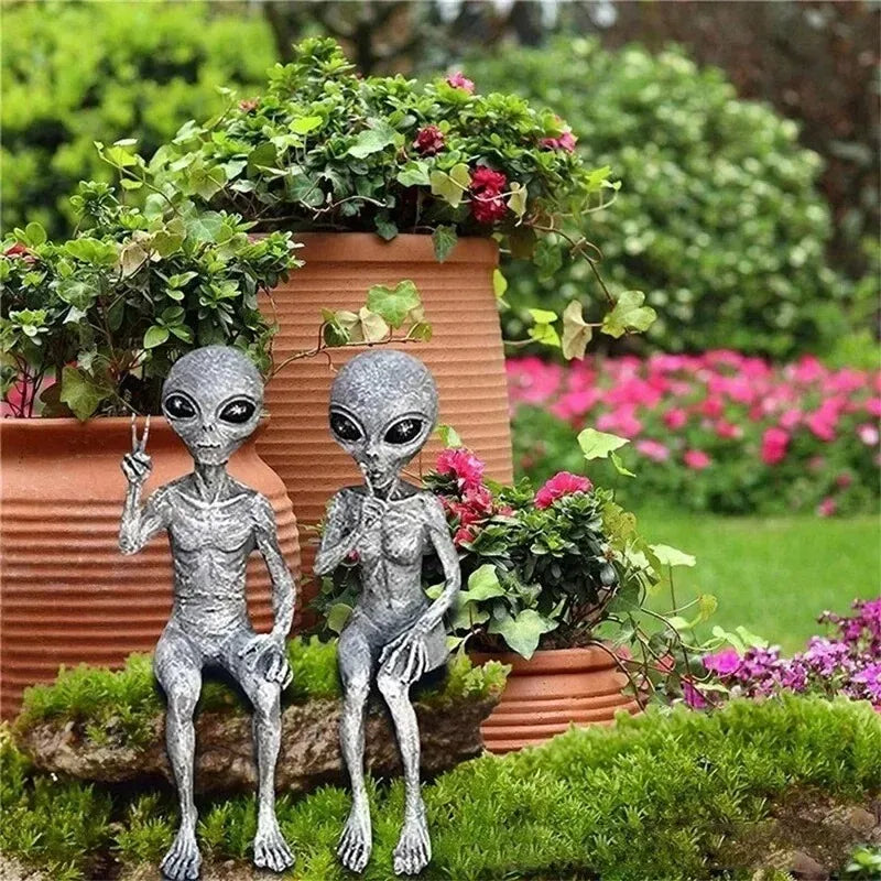 Aethra - Tajemniczy Obcy Obraz z Żywicy z UFO do Unikalnej Dekoracji Ogrodu