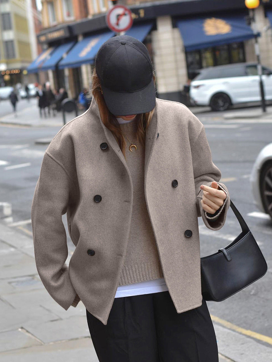 Jacket with large buttons and oversized fit for a stylish look