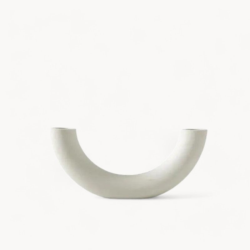Ręcznie wykonany biały ceramiczny wazon