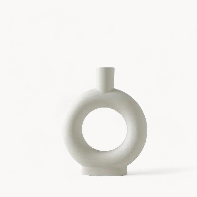 Ręcznie wykonany biały ceramiczny wazon