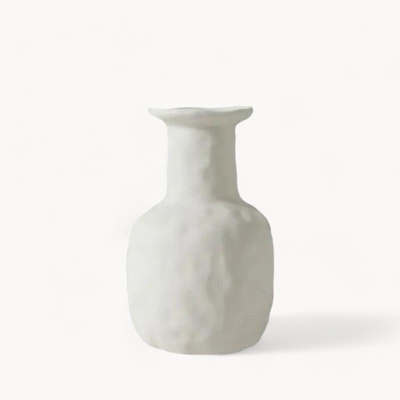 Ręcznie wykonany biały ceramiczny wazon